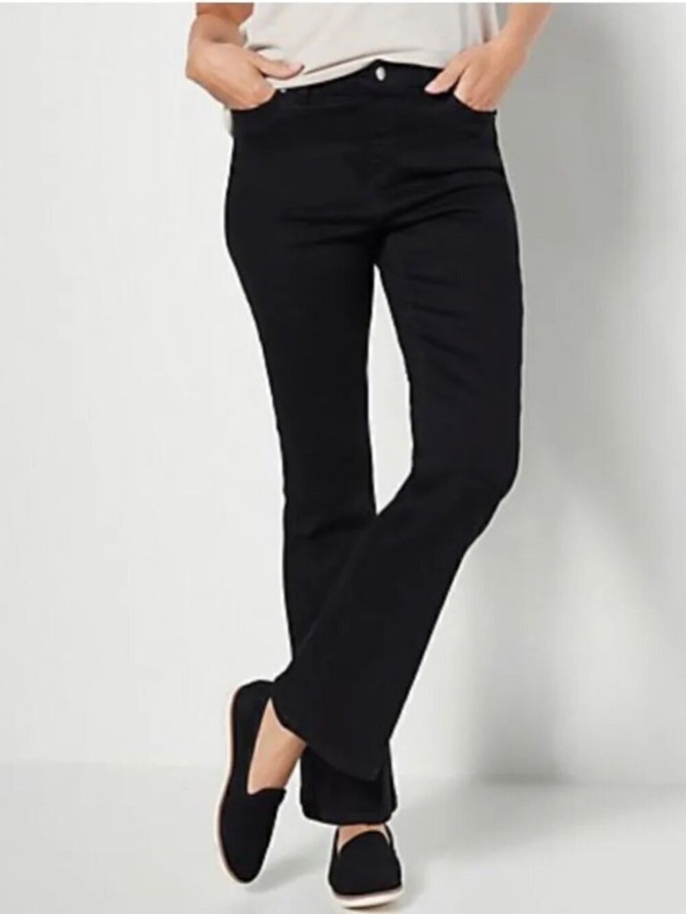 Denim & Co. Easy Stretch Denim Petite Pull-On Bootcut Jeans